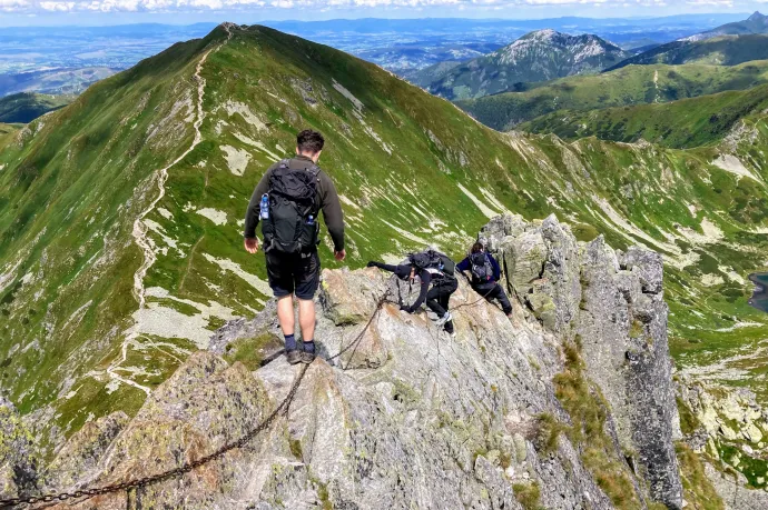 A Tátra egyik legmeredekebb láncos párkánya