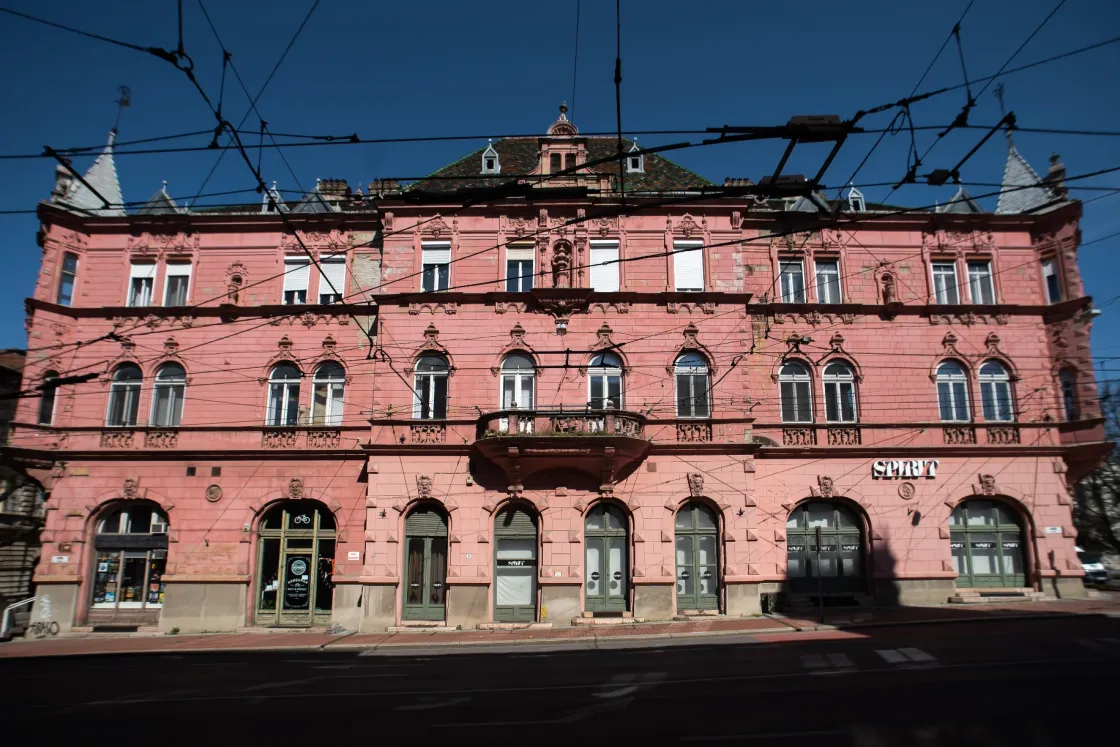 A lakókkal együtt fizetné az önkormányzat a szegedi Milkó-palota felújítását, csak épp nekik nem telik erre