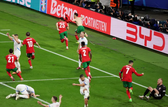 Portugália öröme a győztes gólnál – Fotó: Karina Hessland / Reuters