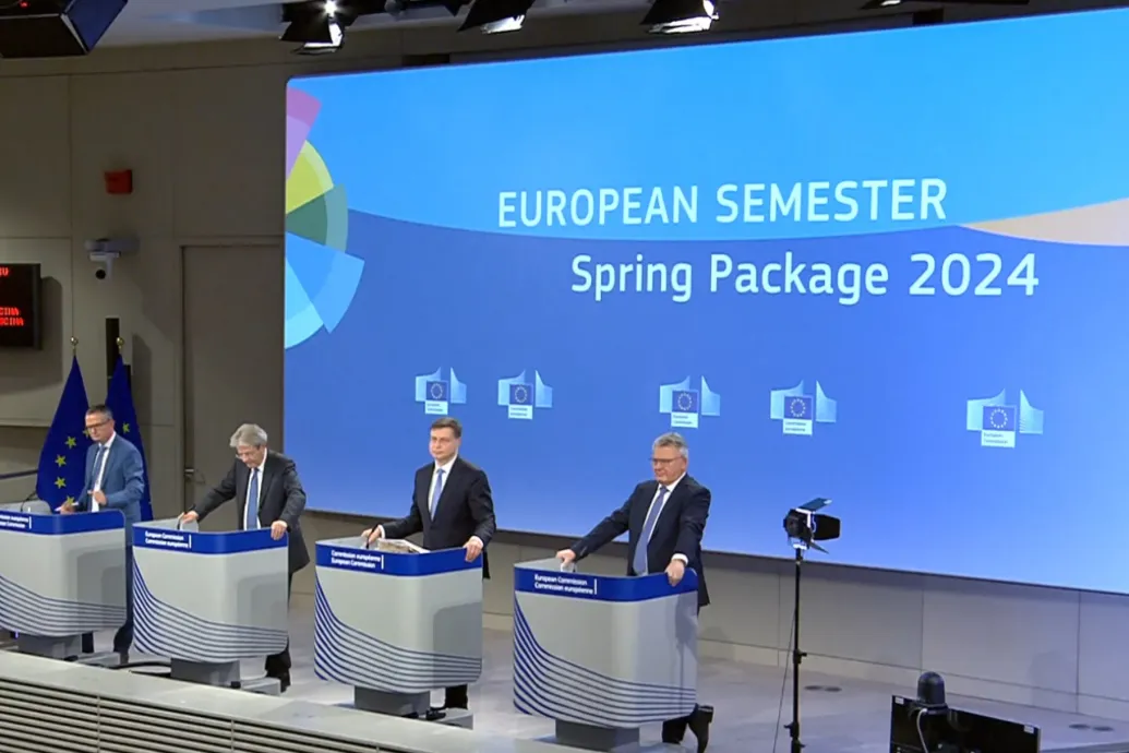 Uniós eljárást javasol az Európai Bizottság a magyar kormány túlköltekezése miatt