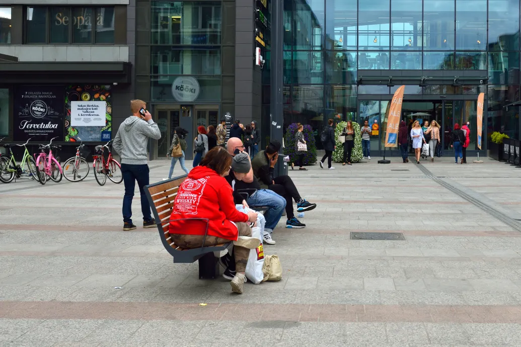 Újabb késelés történt abban a finn áruházban, ahol nemrég egy neonáci férfi többször megszúrt egy gyereket