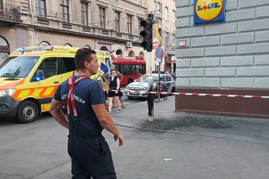 Berobbant egy jelzőlámpa a VII. kerületben, hárman megsérültek