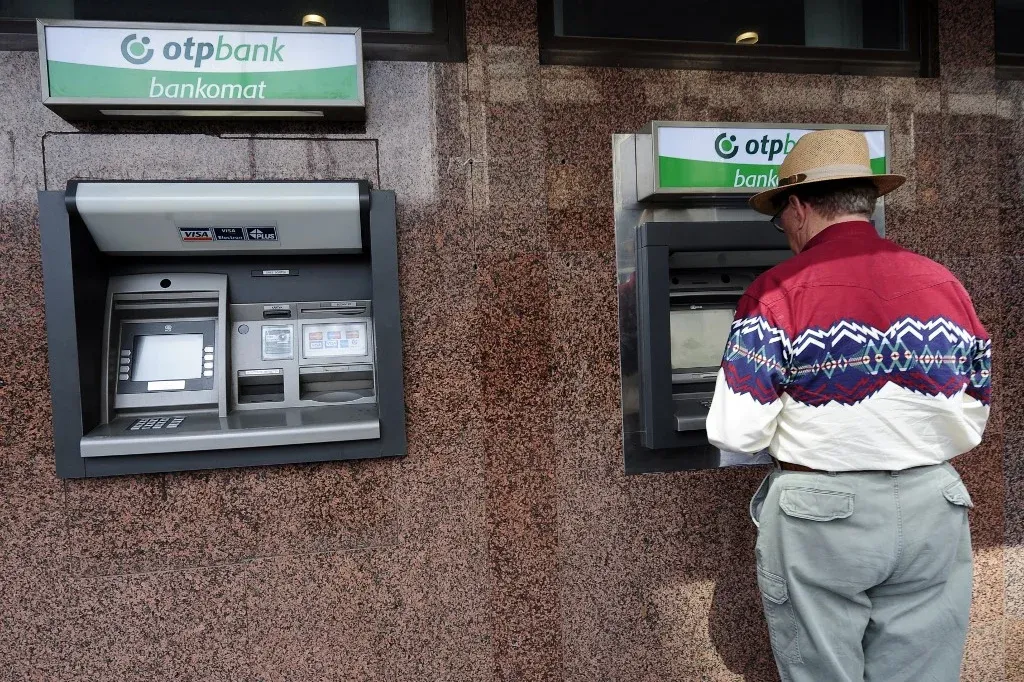 645 ezer forint volt a bruttó átlagkereset áprilisban