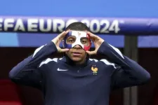 Mbappé jó úton halad, hogy játszhasson a hollandok ellen