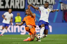 Egy vitás lesgólt és az Eb első gól nélküli meccsét hozta a holland-francia rangadó