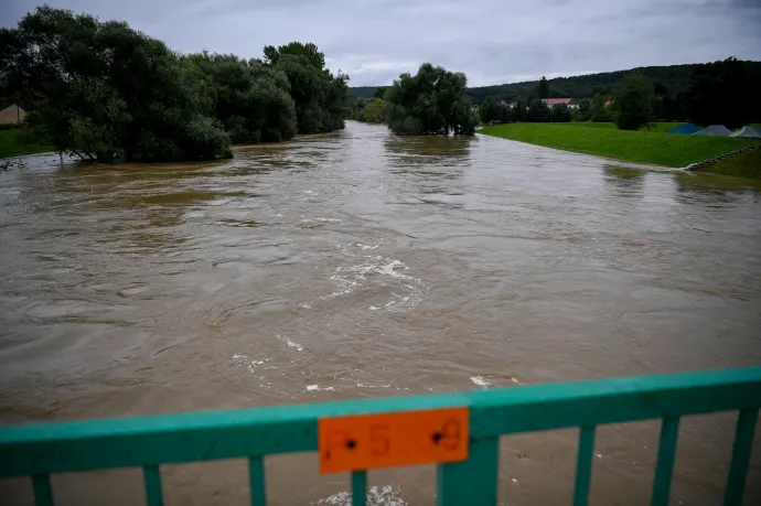 Holttestet találtak a Rábában, a folyó ausztriai szakaszán