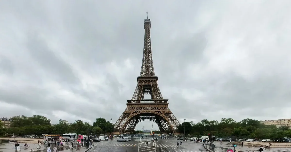 Pár héttel az olimpia előtt húsz százalékkal emelték az Eiffel-torony belépőjegyeinek az árát