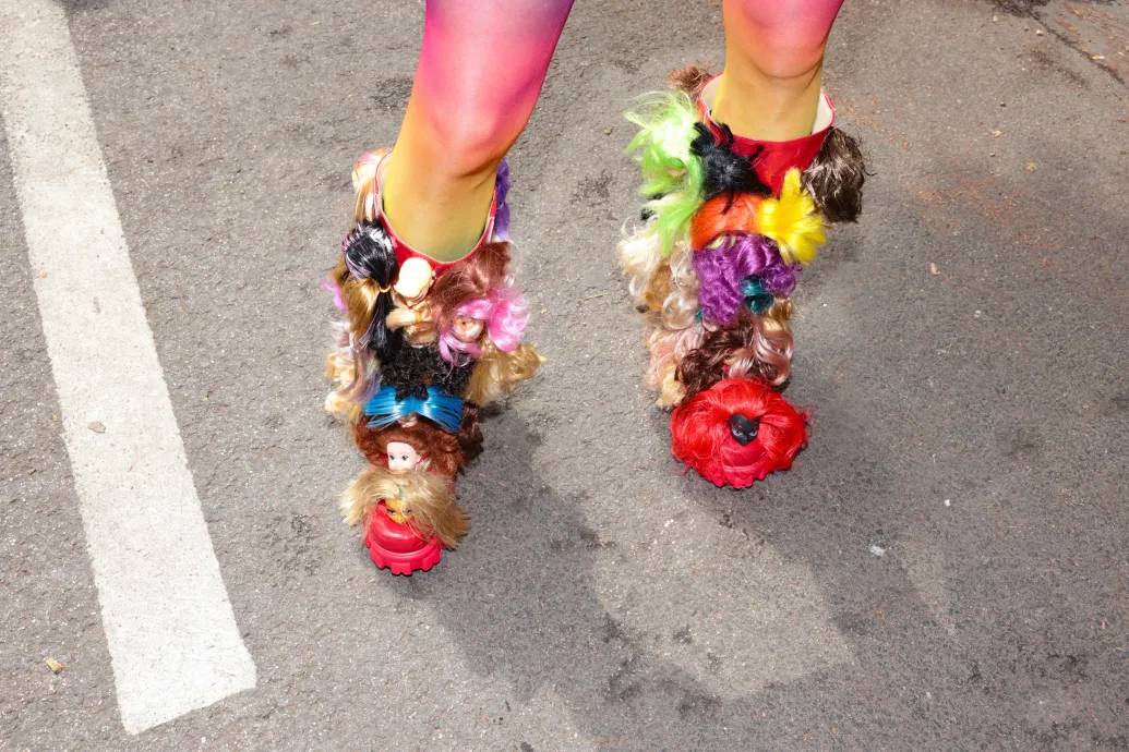 Szájer- és Szentkirályi-transzparensekkel vonultak a 29. Budapest Pride-on