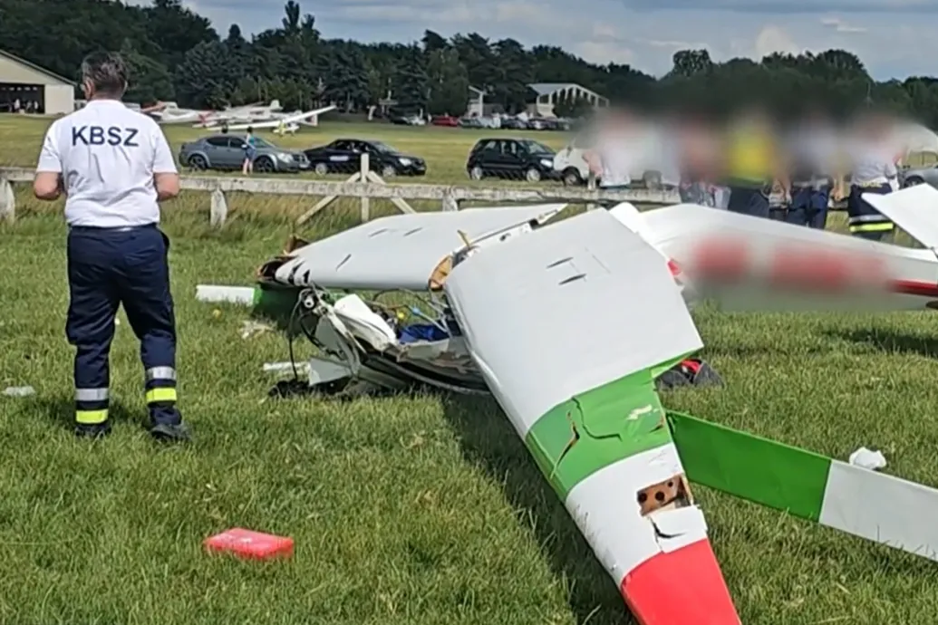 Belehalt sérüléseibe a vitorlázó repülővel lezuhant 17 éves fiatal