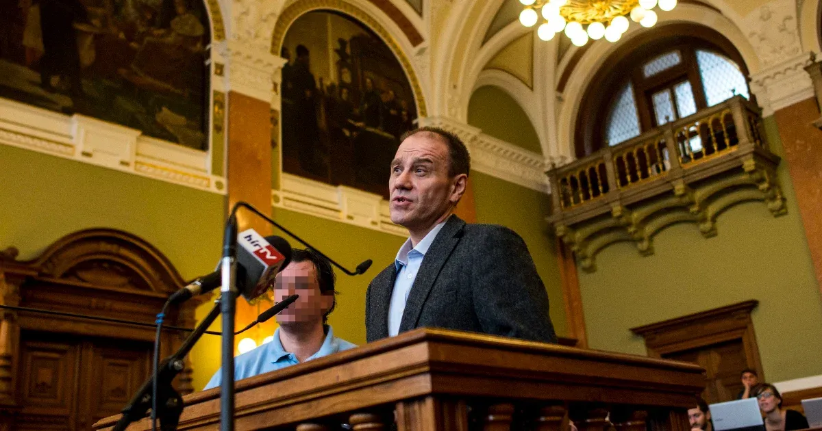 Eladták a felszámolók Tarsoly Csaba alól a házát, kidobta volna az új tulaj, de ő rendőrt hívott