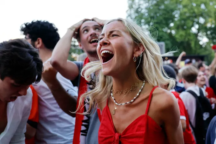 Ausztria 34 év után legyőzte Hollandiát, csoportelsőként jutott tovább