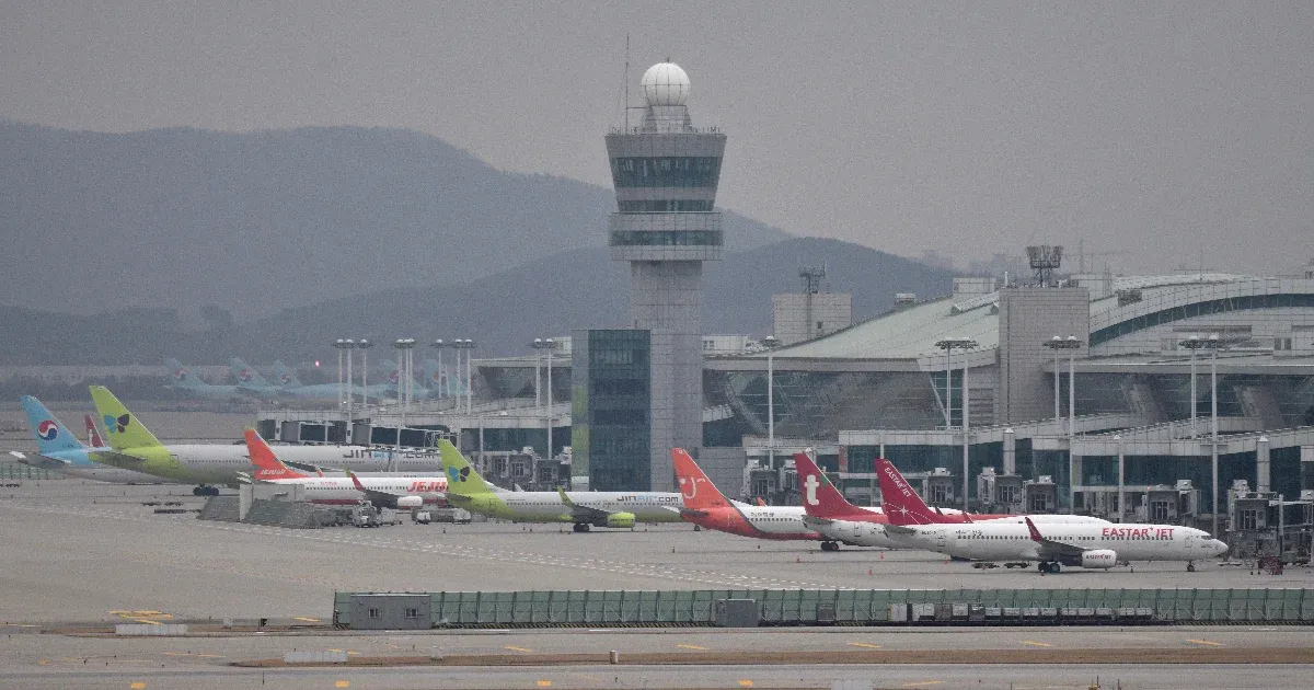 North Korean garbage bags landed at Seoul airport, and the runways had to be closed