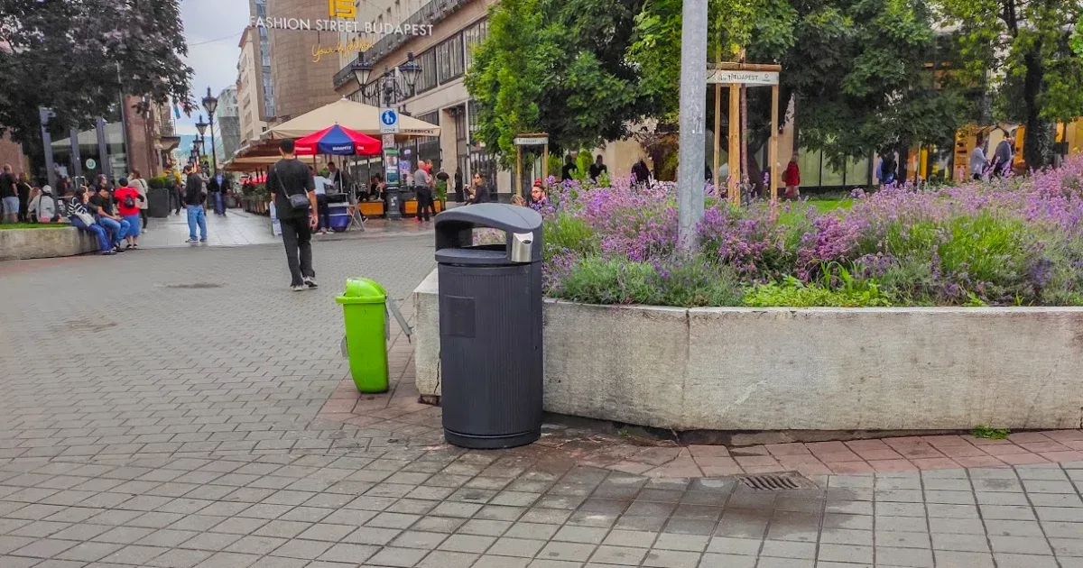 54 új köztéri kukát kap a főváros