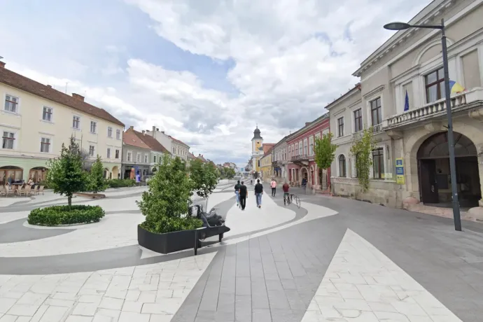 Milyen lenne Kolozsvár belvárosa autók nélkül? Photoshoppolt utcaképekkel mutatja meg egy fotós