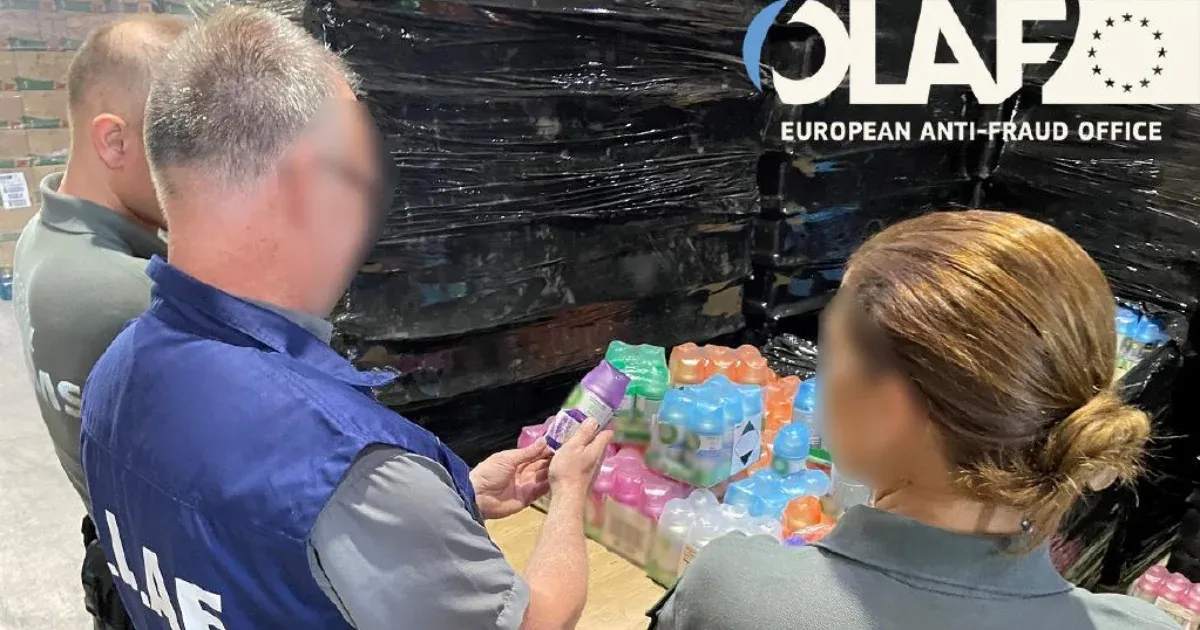 140 ezer hamisított légfrissítőt foglaltak le egy budapesti telephelyen