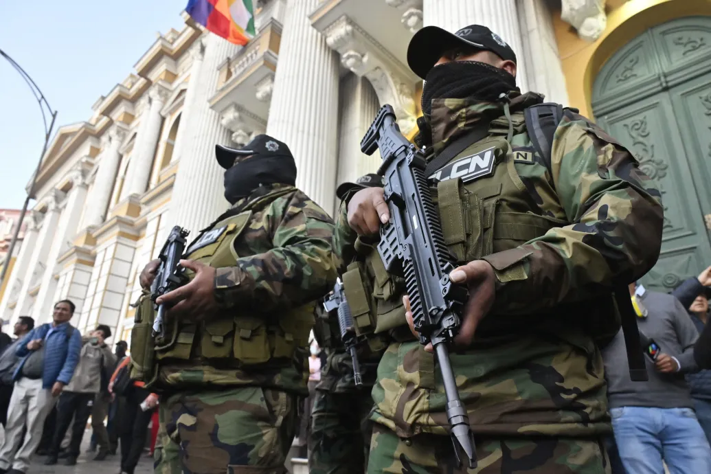 Sikertelen volt a puccskísérlet Bolíviában, a rendőrség letartóztatta a parancsnokot