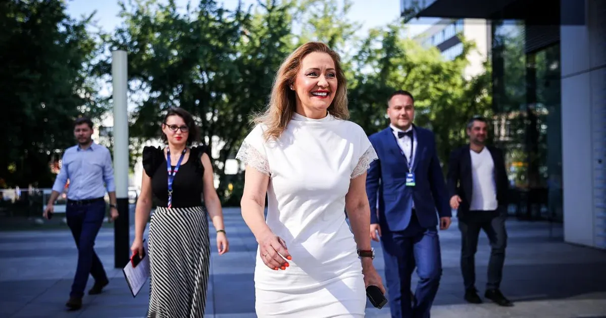 Transtelex Elena Lasconi az USR államfőjelöltje