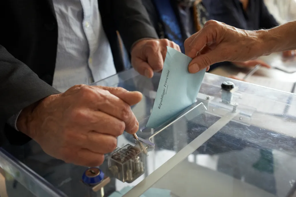 Le Penék az élen a francia nemzetgyűlési választások első fordulójában