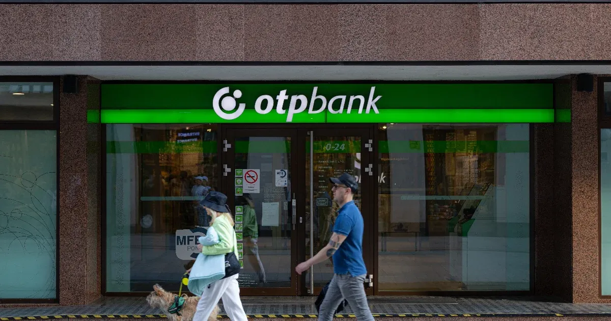 Az OTP és a CIB Bank is visszautalta ügyfeleinek az Apple által tévesen levont összegeket