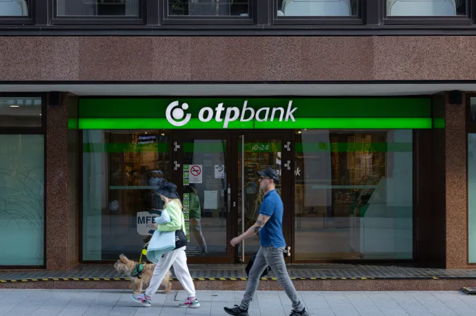 Az OTP és a CIB Bank is visszautalta ügyfeleinek az Apple által tévesen levont összegeket