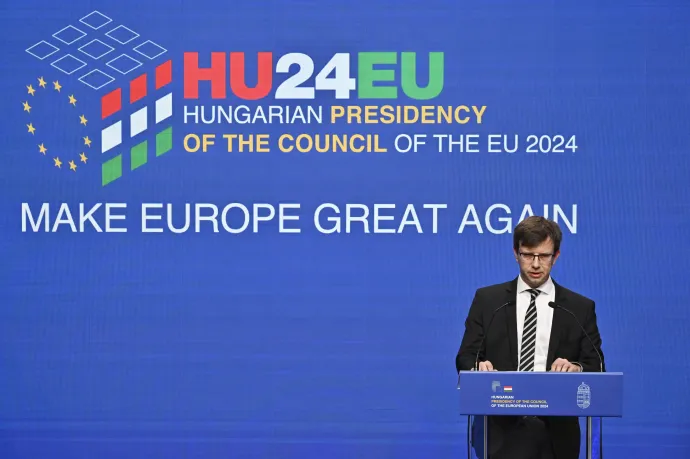 Bóka János európai uniós ügyekért felelős miniszter beszédet mond az Európai Unió Tanácsa magyar elnökségének terveit bemutató sajtótájékoztatón 2024. június 18-án – Fotó: Lakatos Péter / MTI