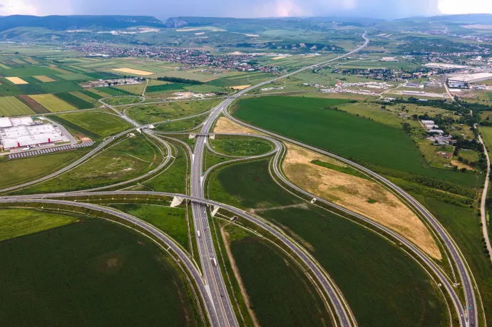 A tordai csomópont az A3-as és az A10-es autópályák találkozásánál – Fotó: Casian Mitu / Inquam Photos