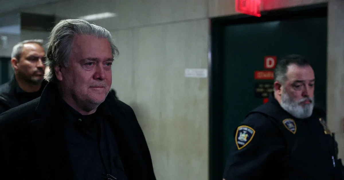 Négy hónapra börtönbe vonul Trump volt főtanácsadója, Steve Bannon