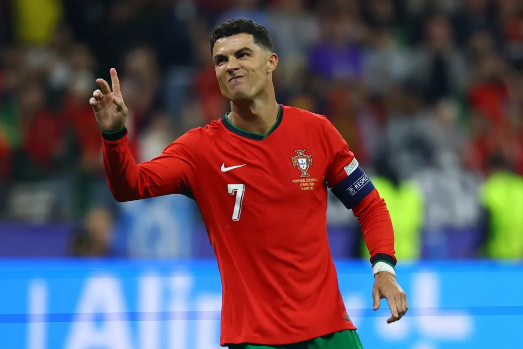 C. Ronaldo büntetőt rontott, majd javított, Portugália tizenegyespárbajjal ejtette ki Szlovéniát
