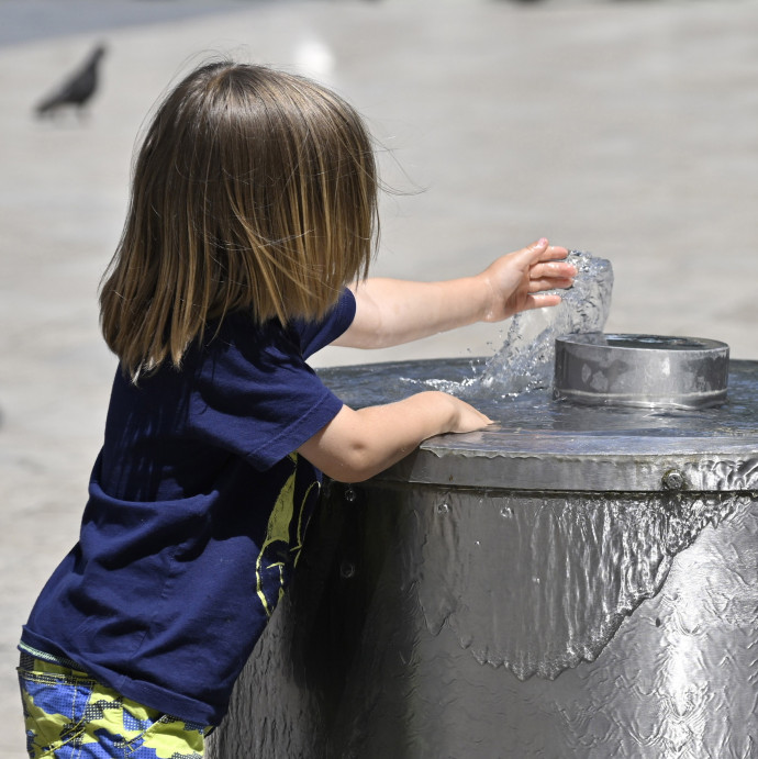 Rekord alacsony születésszámok: tankerhajót fordítana meg a kormány, de csodák nincsenek