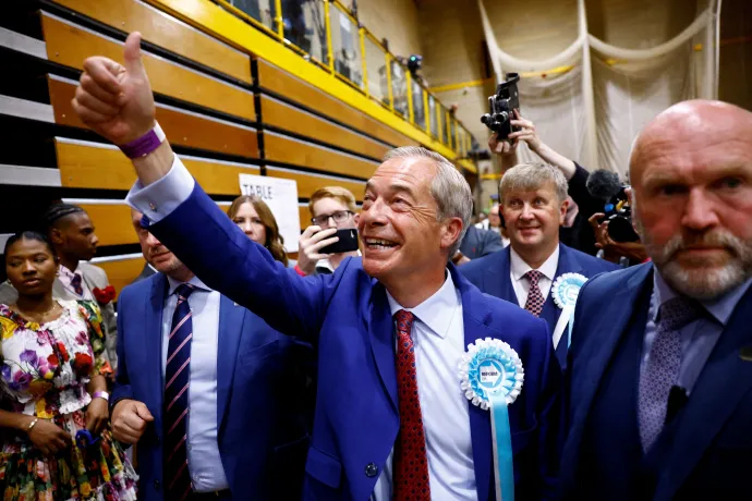 Nigel Farage ünnepli választási győzelmét – Fotó: Clodagh Kilcoyne / Reuters