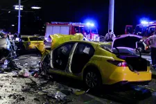 Ki fogja megtéríteni az Árpád hídi balesetben keletkezett kárt, és mi lesz a nyomozással a taxirabló halála után?