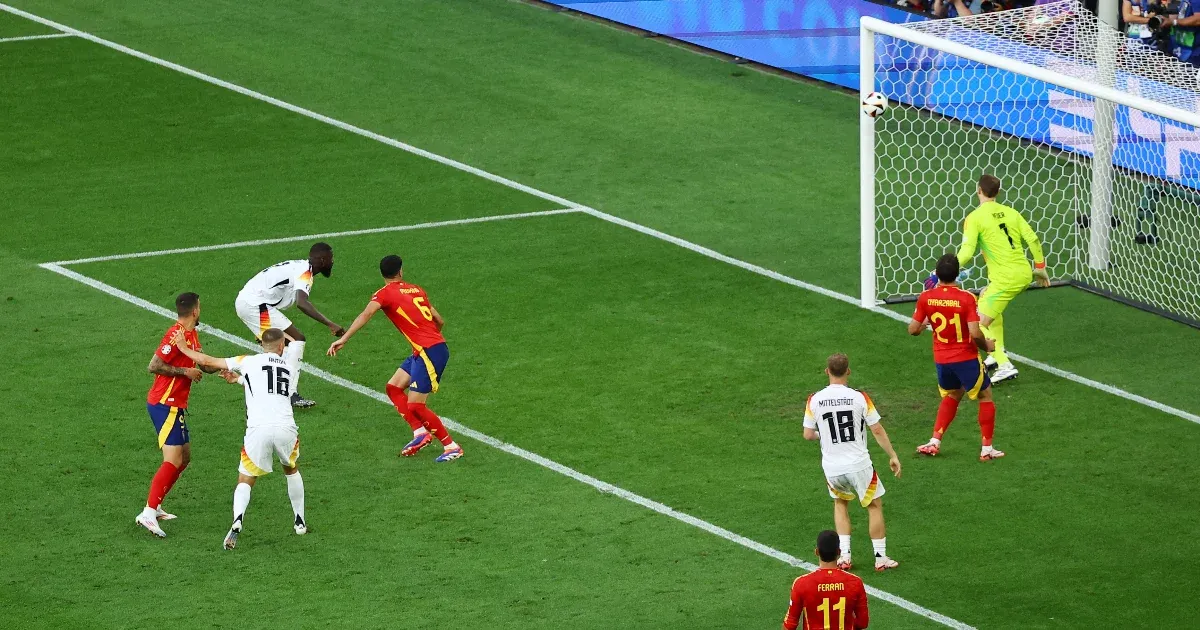 Eb-negyeddöntő: spanyol–német 2-1