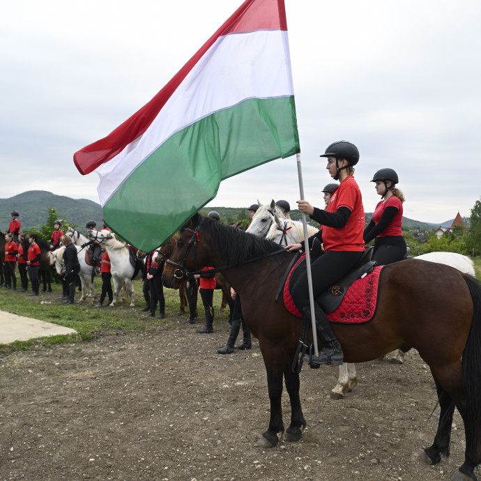 Veszélyben az államadósság kötelező csökkentése, mit lép a kormány?