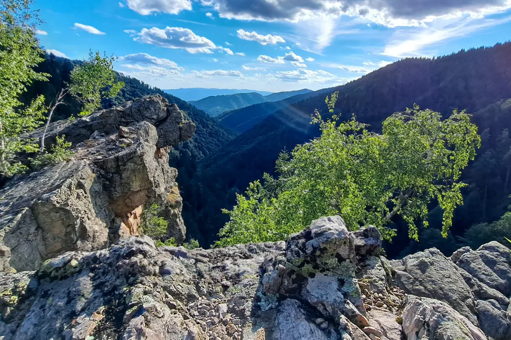 „Nem a vízesés szikláiról zuhantam le, akkor nem hoznak le élve”- mondja a Romániában balesetet szenvedett magyar turista