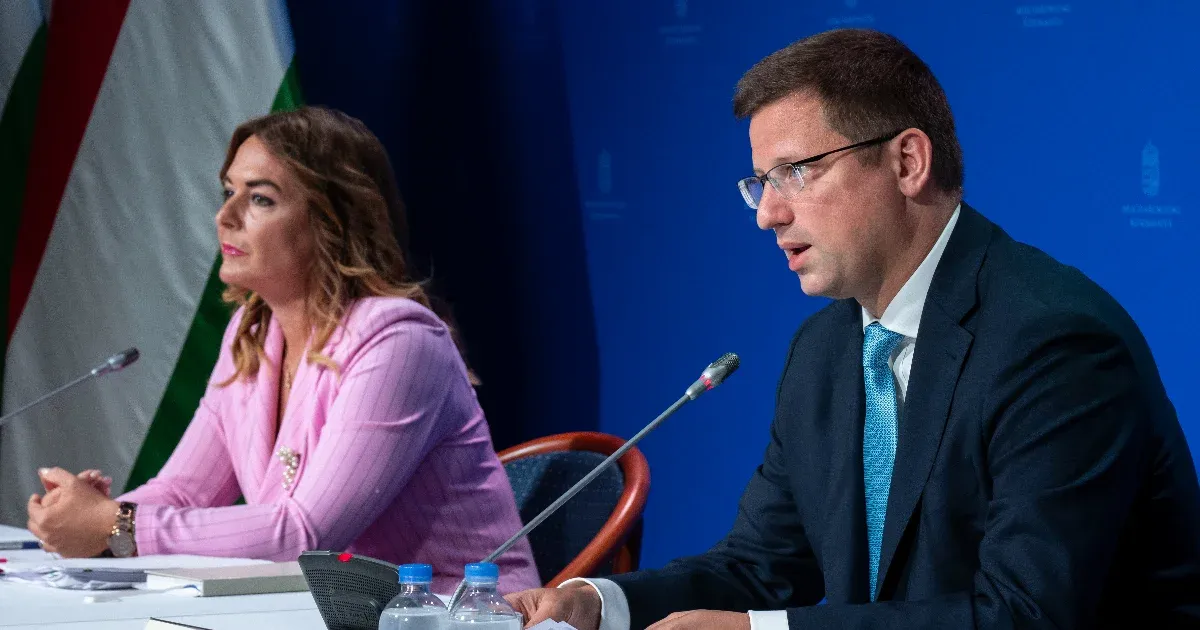 Gulyás Gergely: Kötelezni fogjuk a pártokat és médiumokat, hogy a forrásaikat tegyék átláthatóvá