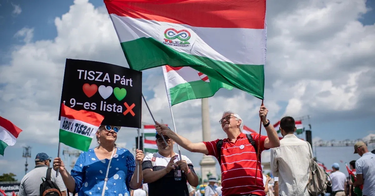 A Tisza Párt már a választások előtt a Fidesszel szembeni világ vezető erejévé vált
