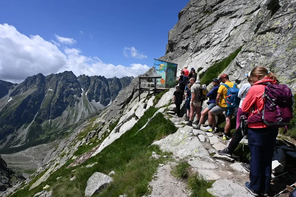 Ismét áll az ikonikus tátrai panorámabudi, amit tavaly a vihar romba döntött