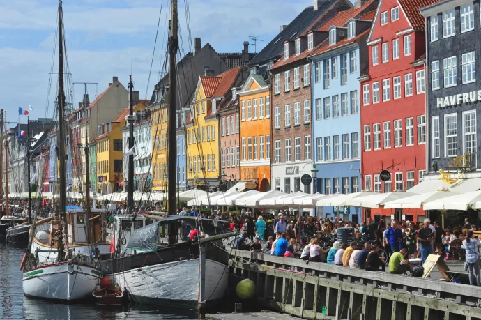 Ingyen ebédet, kávét, bort, kajakozást kaphat, aki Koppenhágában turistaként jól viselkedik