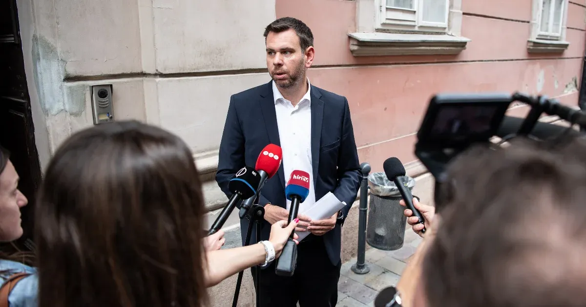 Vitézyék nyilatkozatmintákkal segítették a szavazóköri delegáltakat