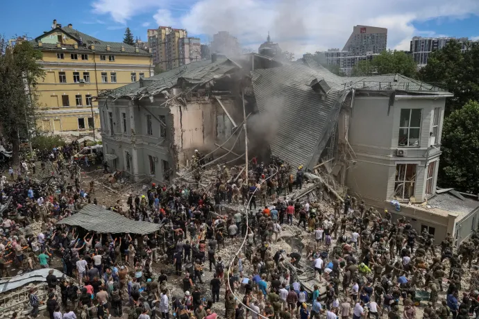 A korábbiaktól eltérően két hullámban támadtak az oroszok a gyermekkórházat ért csapás idején