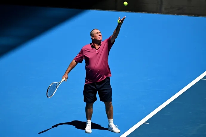 Az Andy Murray edzőjeként dolgozó Ivan Lendl az Australian Open edzésén 2023. január 7-én – Fotó: William West / AFP