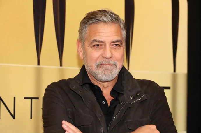 George Clooney véleménycikkben kéri Joe Bident, hogy lépjen vissza