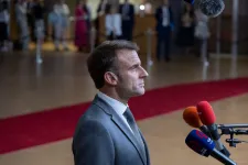 Macron: Senki sem tekinthető a választások győztesének