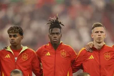 Miért nem éneklik a spanyol focisták a himnuszukat?