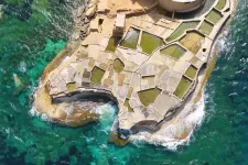 Arte: Ahogy a turisták ellepték a festői Gozo szigetét, úgy esett át nem éppen szívderítő átalakuláson