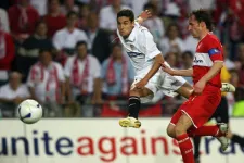 Foci-Eb: Gareth Southgate 18 éve még játékosként küzdött a spanyol Jesús Navas ellen