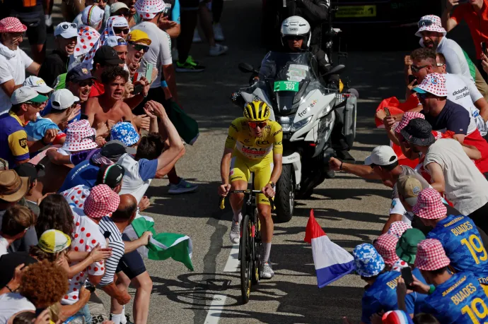 Pogačar sebezhetetlen volt a Pireneusokban, senki sem bírt vele