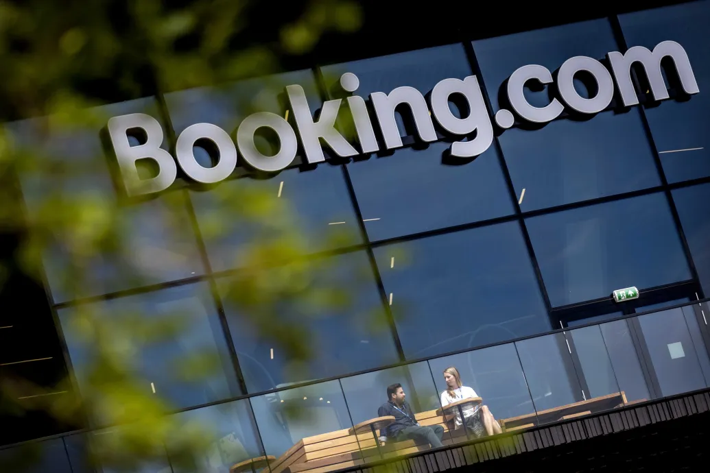 Közel 400 milliós bírságot kapott a Booking.com a GVH-tól