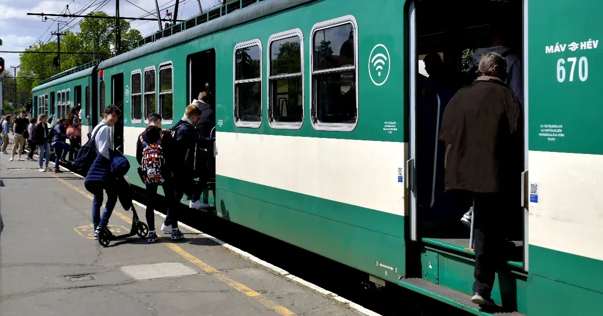 Testkamerás rendészek jönnek a gödöllői HÉV-vonalon