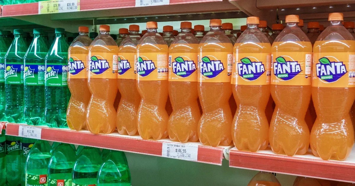 Nekiment a Coca-Colának Lázár János a magyar Fanták narancstartalma miatt